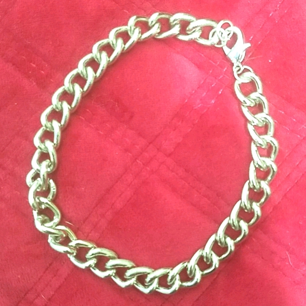 Bracelet silver tone curb chain New